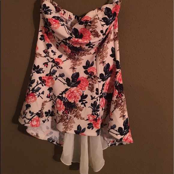 Sleeveless floral top - Picture 2 of 4